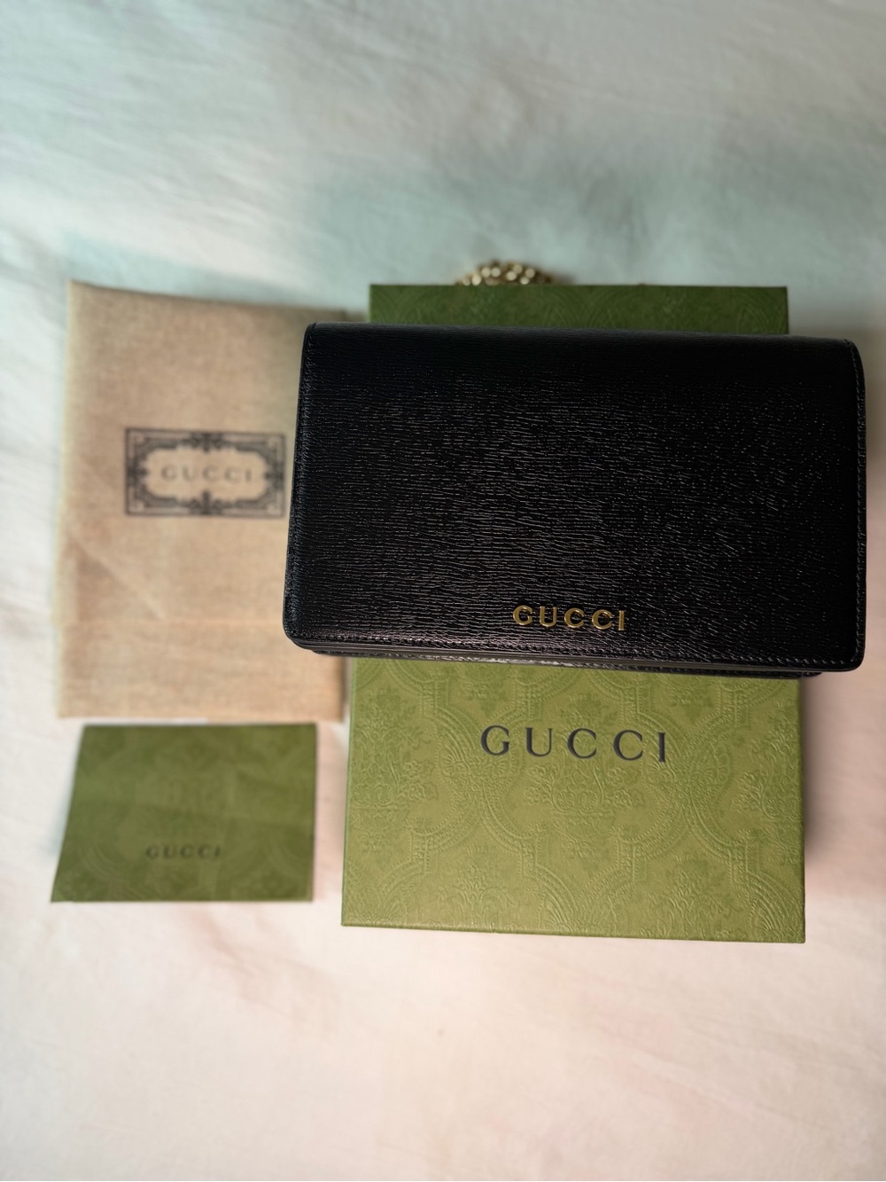 Gucci Black Leather Card & Key Holder with Gold Logo